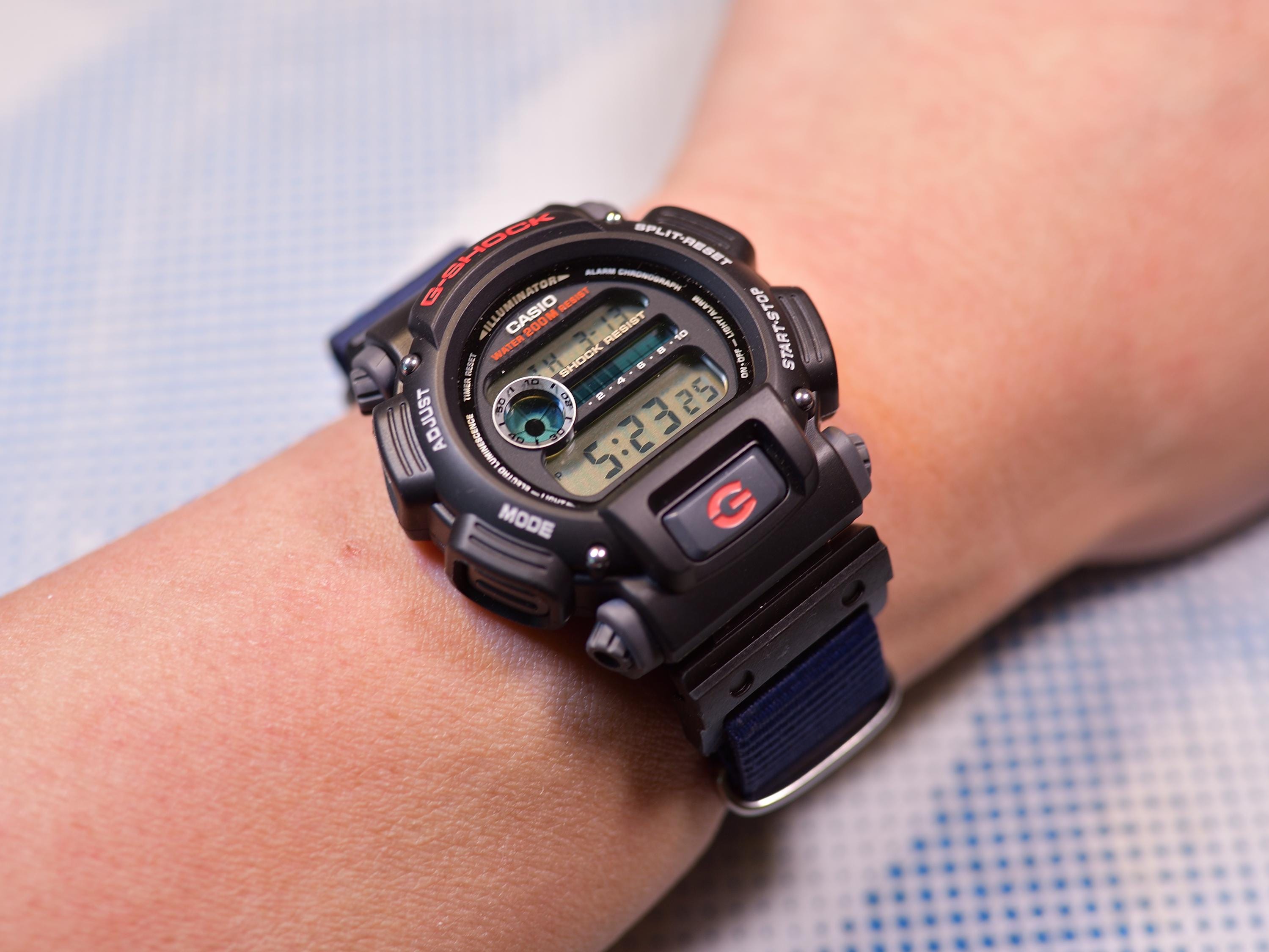 Vintage Casio G.Shock DW-9052 Mod.1659 Digital Mens Watch