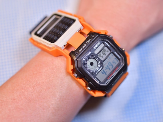 Casio AE1200 および CA53 用デュアルウォッチマウントキット。3D
