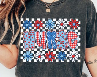 Floral infirmière USA Png, 4 juillet Png, infirmière vie USA Png, infirmière américaine chemise Png, infirmière patriotique Png, stéthoscope noeud Png, damier