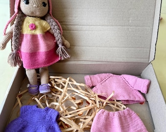 かぎ針編みのあみぐるみ人形：女の子への手作りニットギフト - Etsy 日本