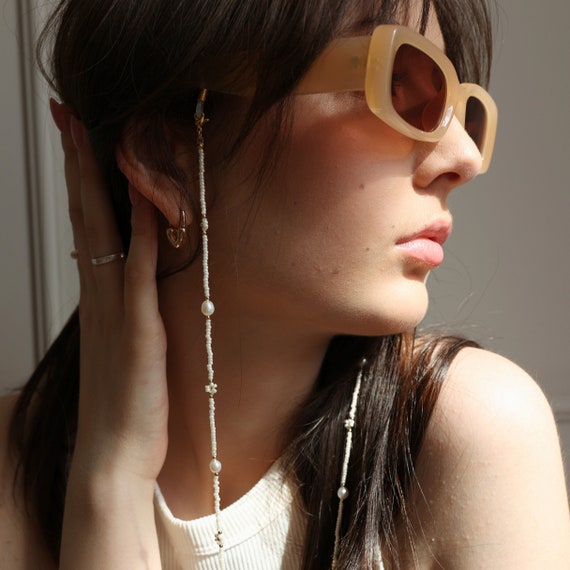 Delicate Sunglasses Chain With Beige Seed Beads, Freshwater Pearls
