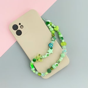 Green beaded phone strap