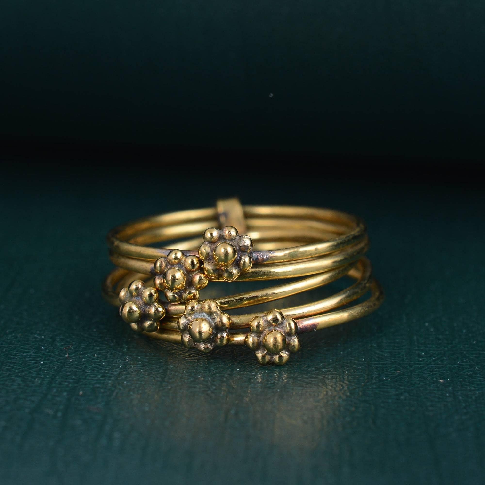 Sapphire Ring Poppy Finch Rings 18K Flower Bead Ring – POPPY FINCH