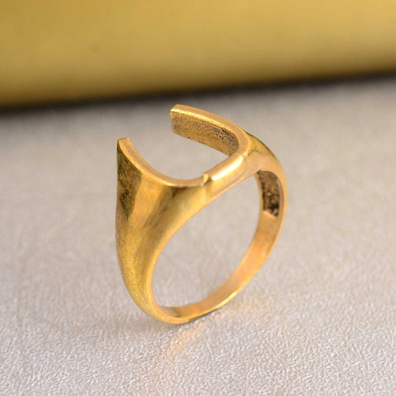 Women's Gold Plated Lucky Horseshoe U-shaped Ear Exquisite Versatile Rings