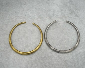 Flexible Brass Snake Choker: Gothic Punk Statement Necklace