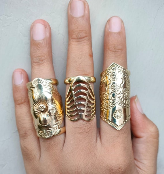 3.65 Grams Party Wear Polished Brass Finger Rings at Best Price in Mumbai |  Aakash Jewels