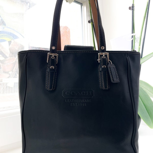 COACH 2002 Retro Gallery Tote | Rich Smooth Black & Camel Leather | Structured Excellent Condition Vintage Coach Bag! Creed No. E2S 7599