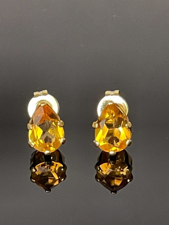14k Orange Mandarin Garnet Stud Earrings | Pear Cu