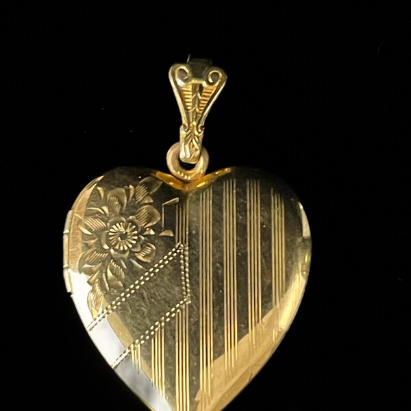 1930 - 1940 Heart Locket 1/20 12k Gold Filled Pendant | WW2 Antique Photo Locket 1900's | Real Antique Women's Jewelry | Excellent Condition