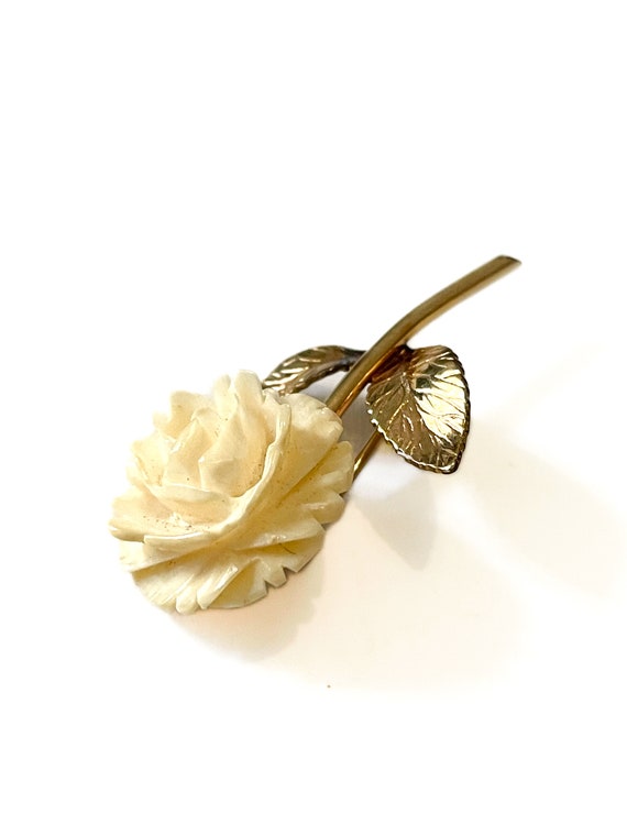 1940's Danecraft White Rose Earrings and Brooch w… - image 9