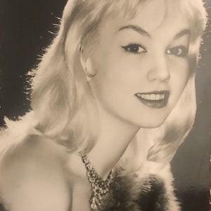 Mylaine Demongeot - Carte postale glamour - Hollywood Glamour - Mylaine Demongeot - Sam Levin Studio Photograph