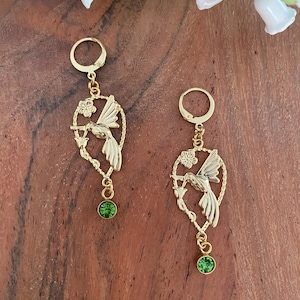 Mockingjay inspirierte Ohrringe mit grünem Peridot Kristall