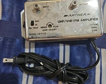 Archer UHF/VHF/FM amplifier 117Vac 60Hz 3.6w model 15-1113A