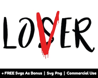 Op de afbeelding: Zwart-wit grafisch ontwerp met het woord "LOVER" in vetgedrukte, gestileerde letters. De "V" is rood en druipt met verf.