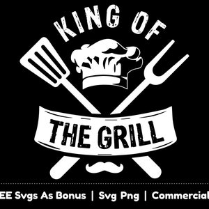 König Of The Grill SVG Png Datei, Kochmütze, Gabel und Pfannenwender Clipart Bild SVG, lustige Väter BBQ Tshirt Design SVG, Schürze Design, Schnurrbart