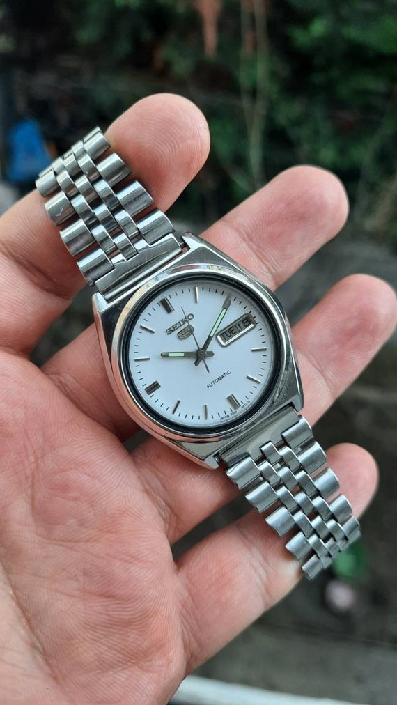 Seiko 5 White Dial Gem