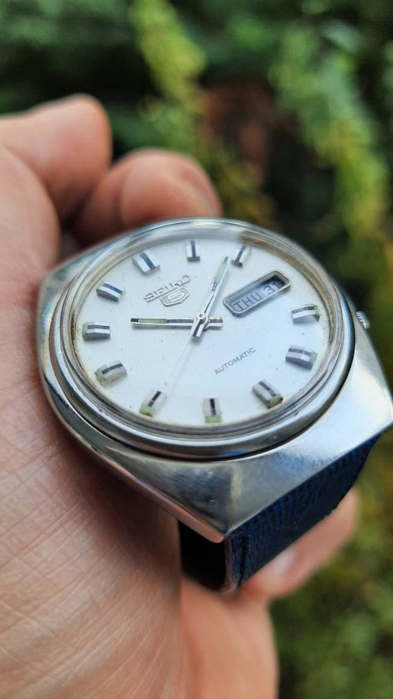 Seiko 5 White Dial Gem