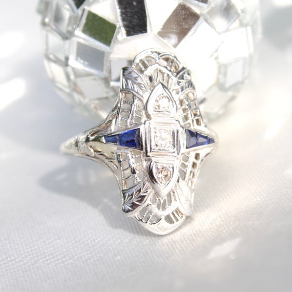 14k White Gold Art Deco Sapphire and Diamond Ring