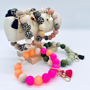 Schlüsselarmband | Schlüssel Armband | Schlüsselband | Armband | Geschenk für Frau | Wristlet |Wristlet Keychain | Neon | Leopard | Silikon
