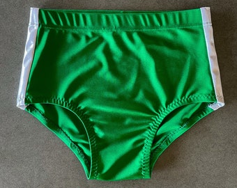 Bañador de lucha libre profesional de cintura alta, brillante, talla mediana (32-34), con rayas metálicas estrechas, varios colores, equipamiento clásico de lucha libre profesional.