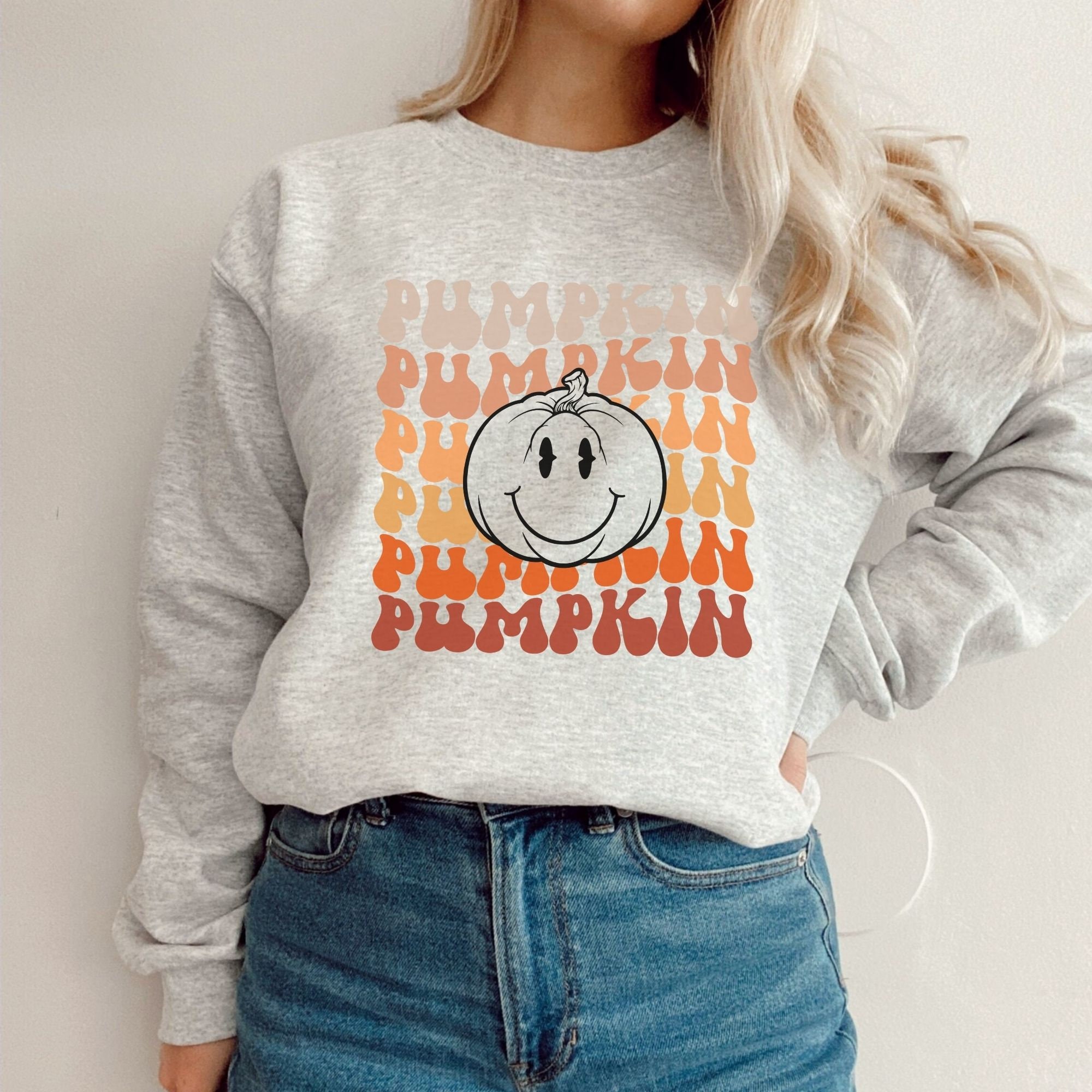 Discover Retro Pumpkin Sweatshirt, Smile Pumpkin Sweatshirt, Trendy Smile Face Sweater, Fall T-Shit, Retro Happy Face Sweater, Pumpkin Season Sweater