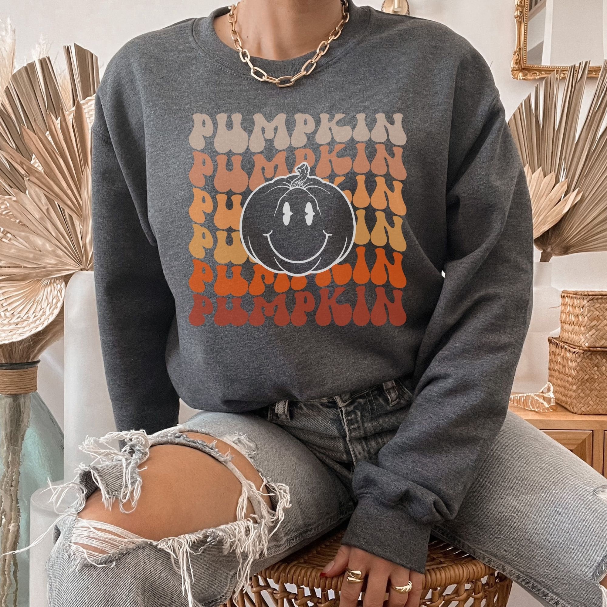 Discover Retro Pumpkin Sweatshirt, Smile Pumpkin Sweatshirt, Trendy Smile Face Sweater, Fall T-Shit, Retro Happy Face Sweater, Pumpkin Season Sweater