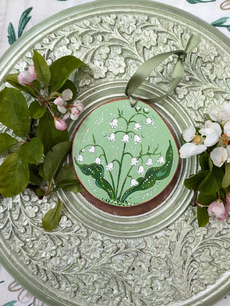 Hand-Painted Lily of the Valley Wood Slice Ornament, Personalised Keepsake Gift image 3
