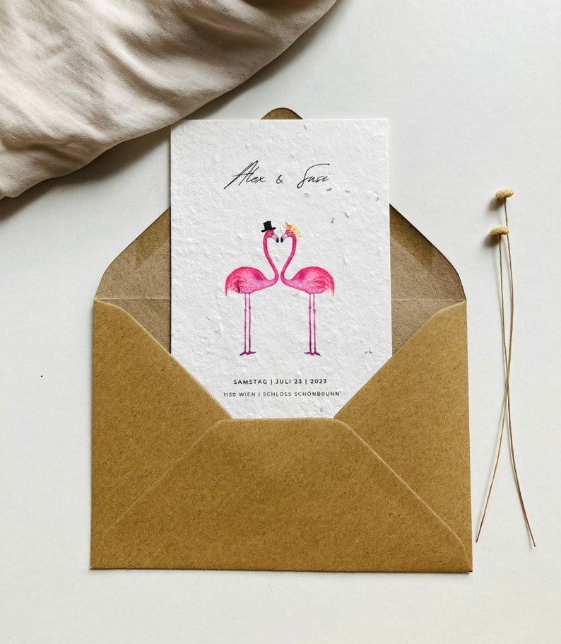 Einpflanzbare Hochzeitseinladung mit Flamingos