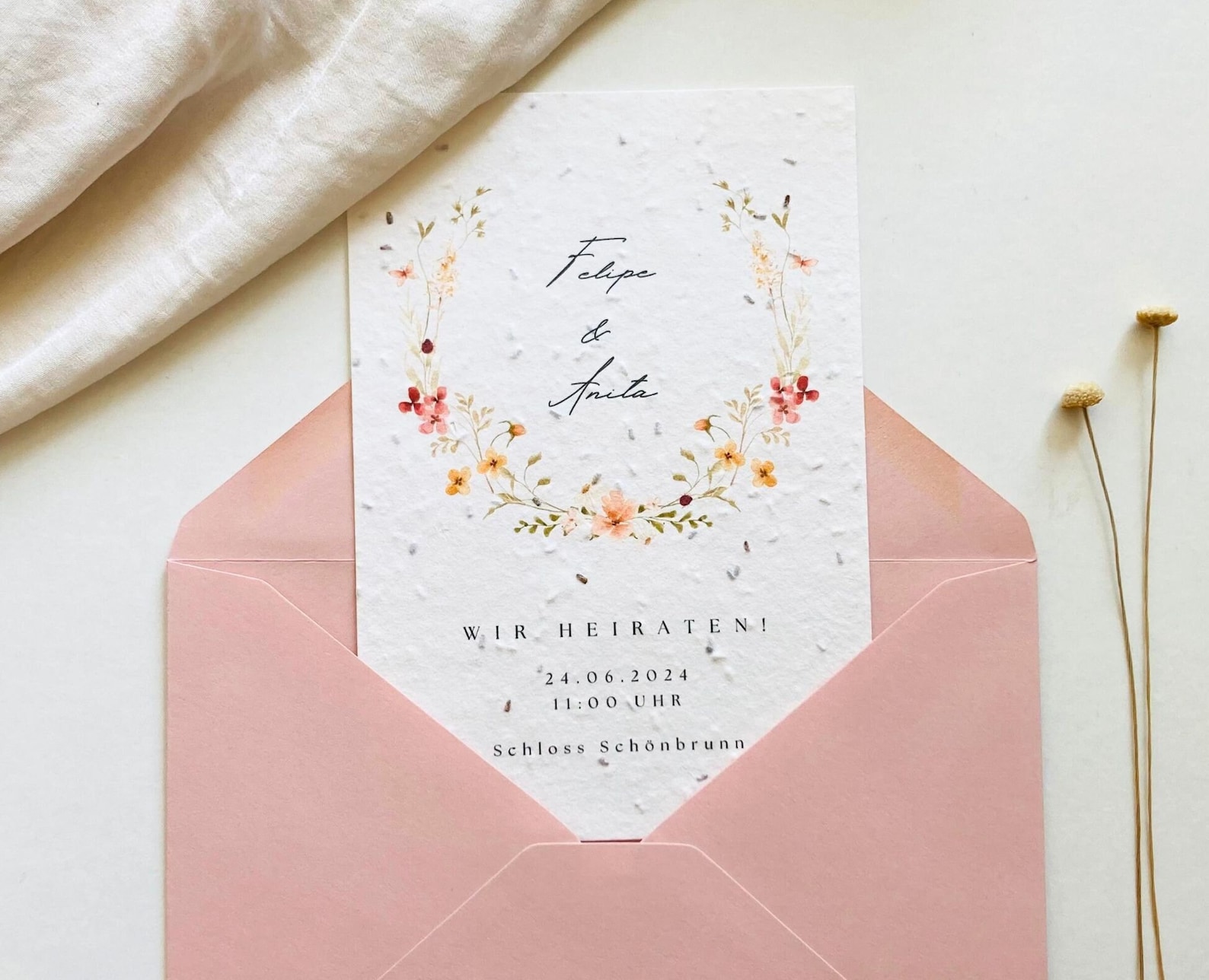 Save the Date-Karte auf Saatpapier
