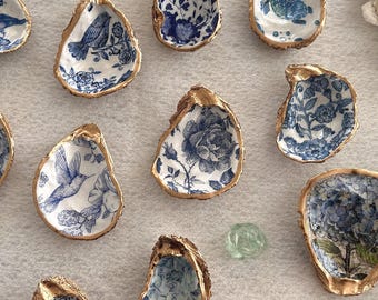 Oyster Shell Ring Dish, Oyster Dish, Oyster Shell, Oyster Ring Dish, Oyster Shell Jewelry Dish,  Shell Jewelry Dish, Hydrangea, Trinket Dish