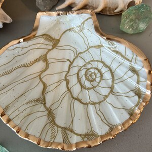 Scallop Shell Ring Dish, Jewelry tray, Beach Themed Gift, Seashell Ring Holder, Wedding Present, Ring Bowl, Nautical Themed, Trinket Dish