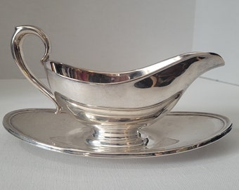 Gorham Silverplate Gravy Boat with Attached Underplate YC430