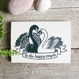 Hochzeitskarte & Verlobungskarte – An das glückliche Paar | Digitale Reproduktion von Original Linoldruck | Geschenkkarte zur Hochzeit mit zwei Schwänen