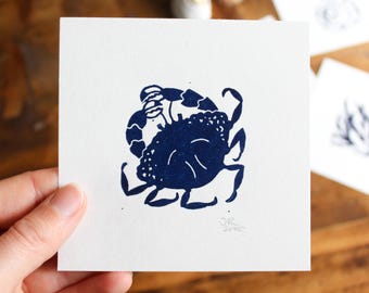 Mini stampa linoleografica di granchio / Opera d'arte originale intagliata e stampata a mano / Piccola stampa marina senza cornice