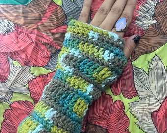 Crochet fingerless gloves