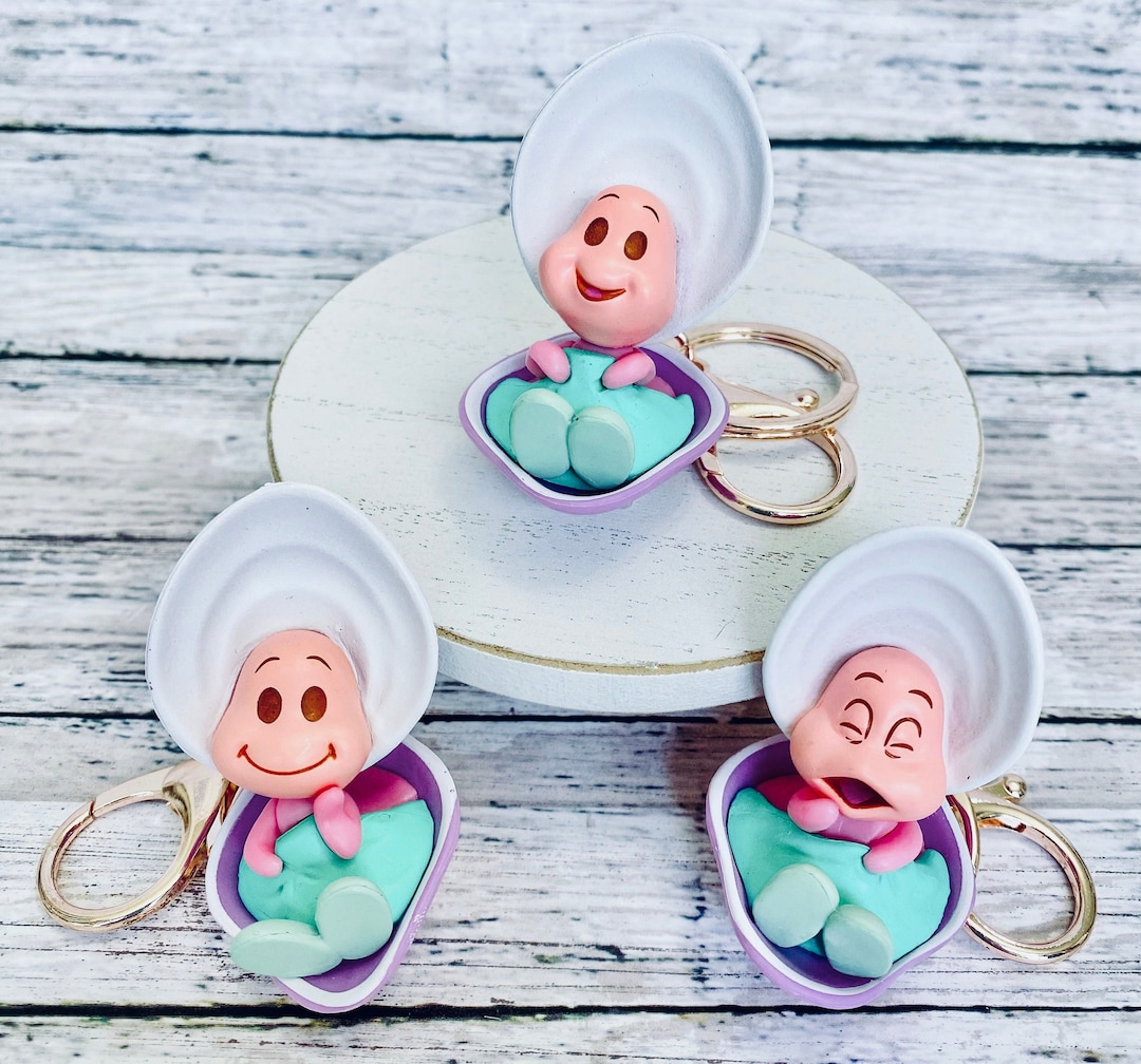Alice in Wonderland Inspired “baby Oysters” Keychain Disney Inspired  Keychain Disney Accessories