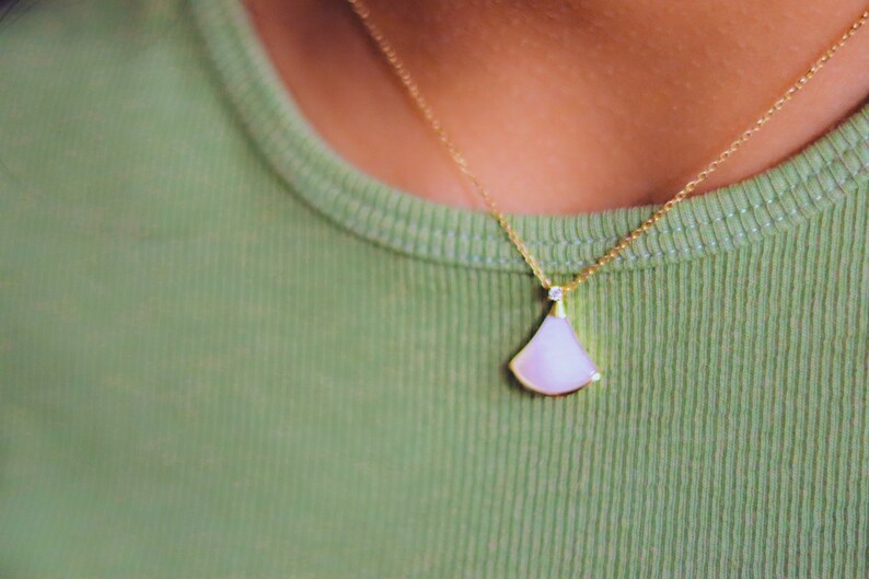 Fans Dream Diamond Necklace 18K Solid Gold Mother of Pearl Jewelry