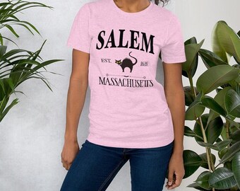 Salem Massachusetts T-shirt unisexe , celebrates the allure and magic Salem Massachusetts , Halloween tshirt , Comfort colors