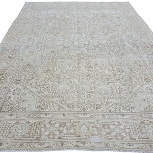 Oversized Oushak Area Rug - 9&#39;7&quot; x 12&#39;4&quot; // Large Turkish Rug, Vintage Turkish Rug, Neutral Oversized Rug, Heriz Design Rug, Faded Wool Rug