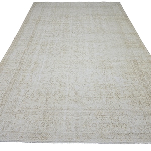 Large Vintage Turkish Rug– 9'3.81