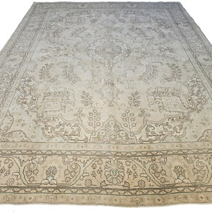 9&#39; 7&quot; x 12&#39; 8&quot; Oversized Oushak Rug // Handknotted Rug, Vintage Wool Rug, Faded Area Rug, Distressed Rug, Large Turkish Rug