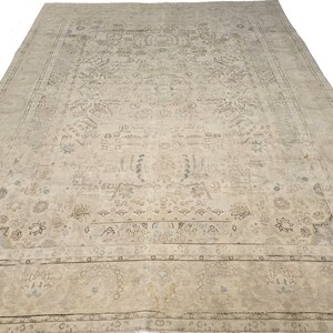 9&#39; 7&quot; x 12&#39; 4&quot; Large Vintage Turkish Rug, Muted Wool Rug, Large Oushak Rug, Oushak Area Rug, Vintage Turkish Rug, Oversized Wool Rug