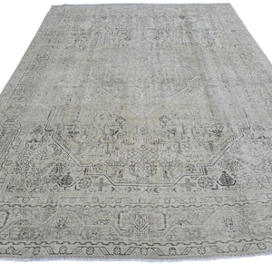 Oversized Neutral Wool Rug 9&#39;7&quot; x 12&#39;7&quot; // Vintage Area Rug, Extra Large Rug, Muted Wool Rug, Faded Oushak Rug, Palace Rug