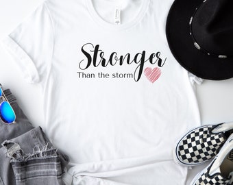Stärker als der Sturm T-Shirt: Inspirierendes Grafik-T-Shirt