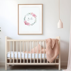 Impresión de nombre personalizada con corona floral, regalo para niña recién nacida, arte de pared con nombre de flor, impresión personalizada para niñas, impresión artística floral rosa para guardería