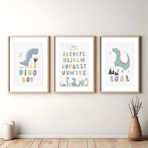Set di 3 stampe di dinosauri personalizzate, poster di dinosauri per bambini, decorazioni da parete per cameretta dei bambini, stampe artistiche neutre per ragazzi e sala giochi.
