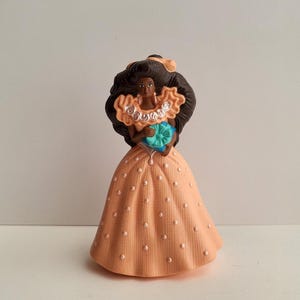 Vintage Birthday Surprise Barbie Cake Topper w/Beautiful Brown Hair & Peach dress holding a gift/1992 McDonald&#39;s Happy Meal Collectible doll