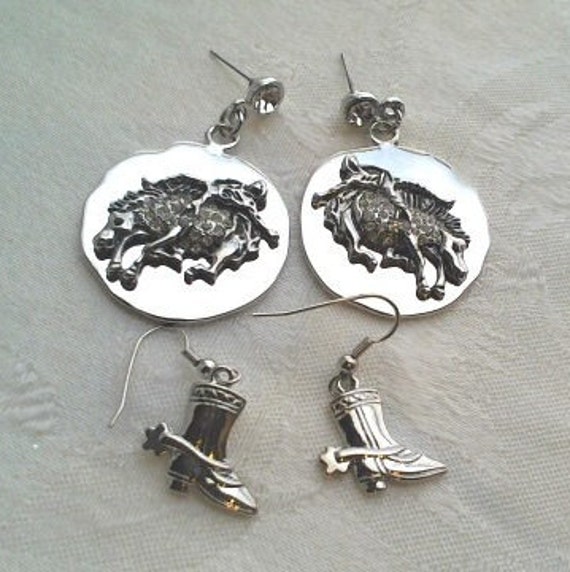 Vintage (Lot of 2) Western/Cowgirl themed Earring… - image 1