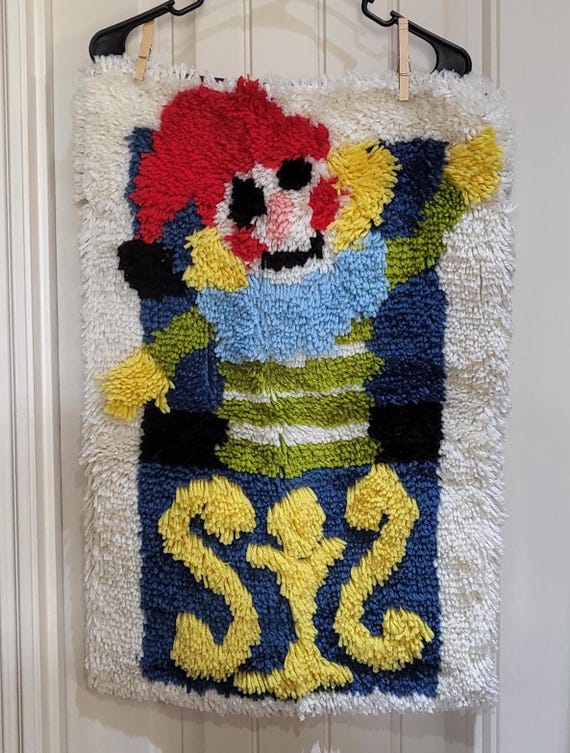 新品 tenbox original rug 10匣 ラグマット＋おまけ Vintage Jack-in-the-box Latch Hook Hanging Rug Handmade - Etsy