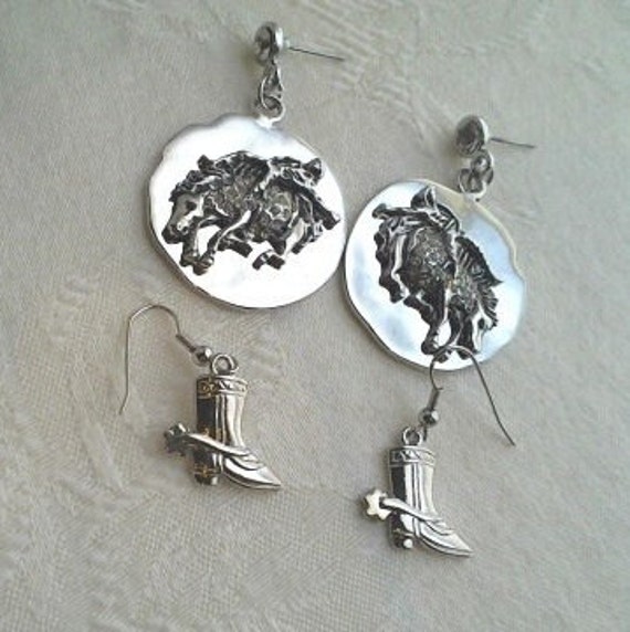 Vintage (Lot of 2) Western/Cowgirl themed Earring… - image 2
